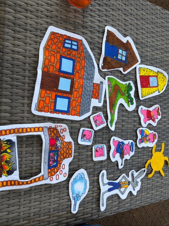 Other - Felt Playset - Colorful Three Little Pigs Story Pieces